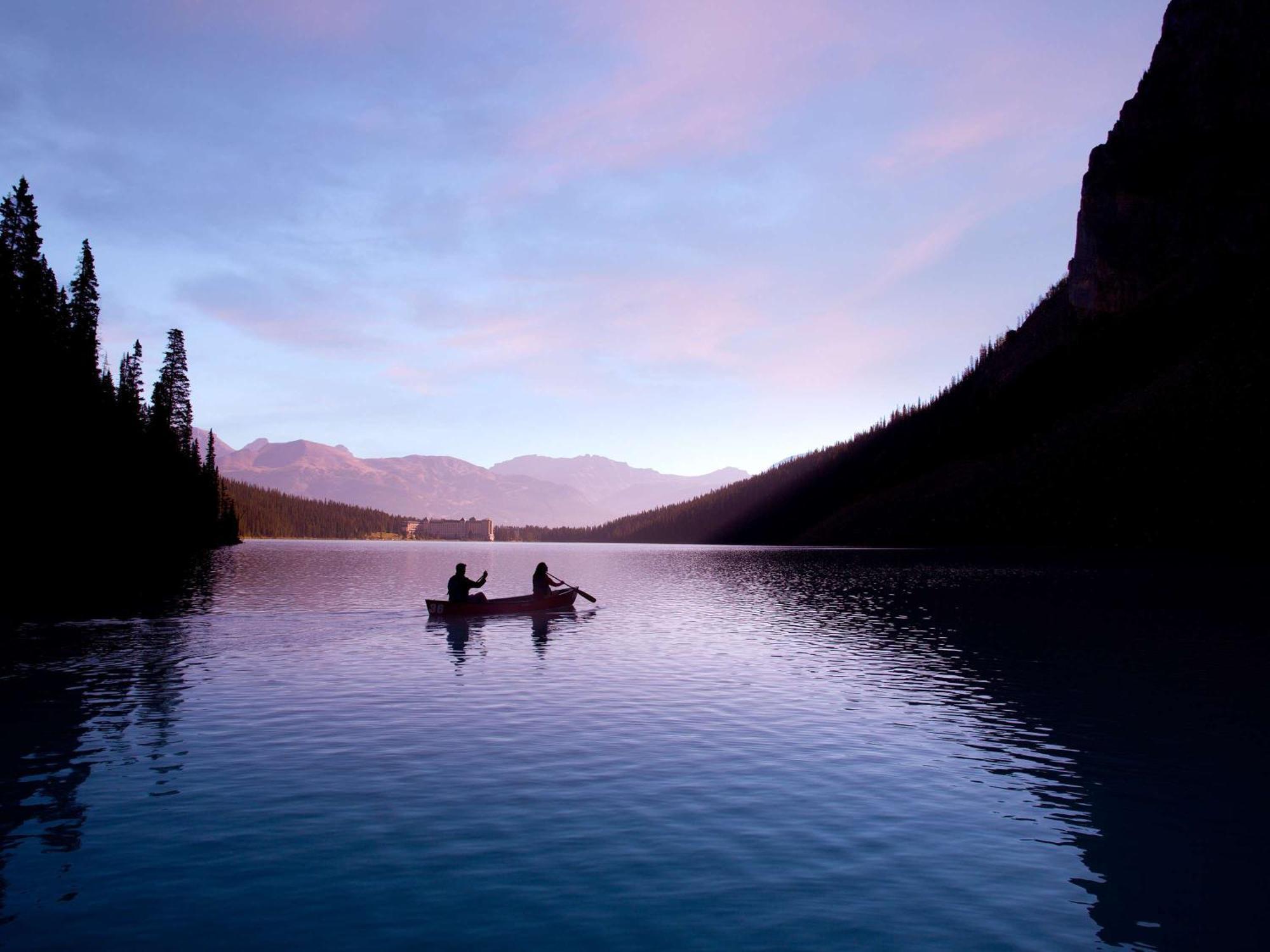 Fairmont Chateau Lake Louise Esterno foto Moraine Lake